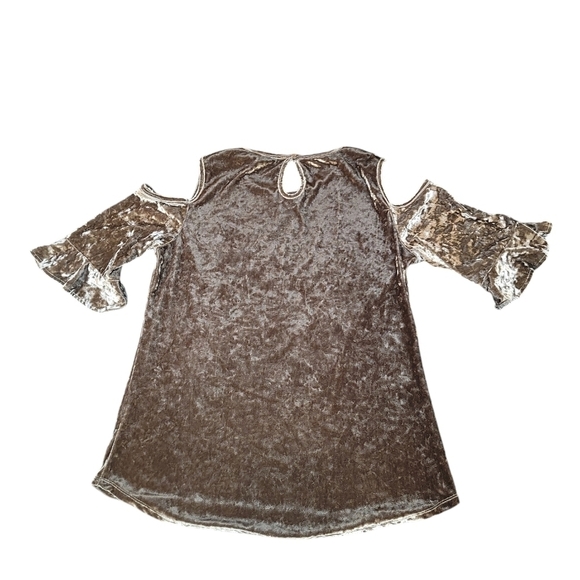 N Touch size medium Brown velvet cold shoulder top 3/4 bell sleeve - Picture 7 of 7